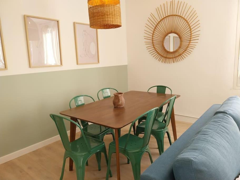 Charmant Appartement 3 Chambres Et Terrasse Eyragues Екстериор снимка